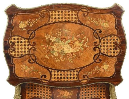 LOUIS XVI STYLE MARQUETRY SIDE OR WORK TABLE CIRCA 1890 - ADDITIONAL PHOTO 4