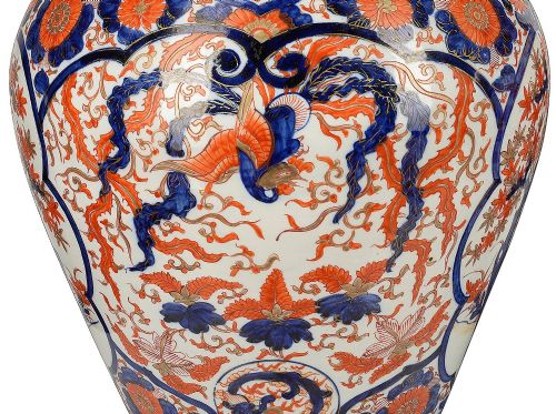 IMPRESSIVE PAIR 19TH CENTURY IMARI LIDDED VASES - ADDITIONAL PHOTO 6