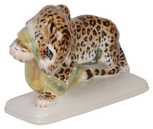 MEISSEN LEOPARD ATTACKING A SNAKE 20TH CENTURY - ADDITIONAL PHOTO 1