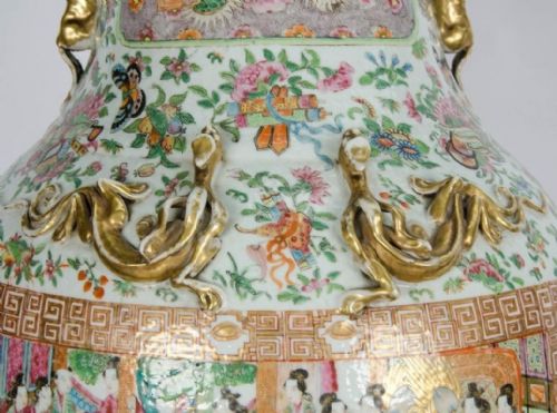 LARGE 19TH CENTURY CHINESE ROSE MEDALLION VASE ON STAND - ADDITIONAL PHOTO 4