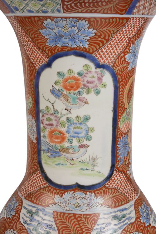 LARGE PAIR FLARED NECK KUTANI VASES CIRCA 1890 - ADDITIONAL PHOTO 3