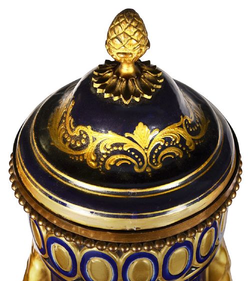 PAIR 19TH CENTURY SEVRES STYLE LIDDED VASES - ADDITIONAL PHOTO 5