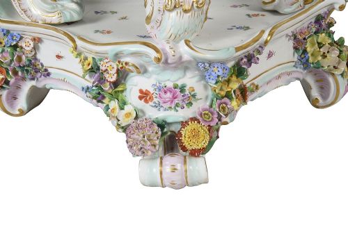 MEISSEN CLOCK GARNITURE 19TH CENTURY - ADDITIONAL PHOTO 4