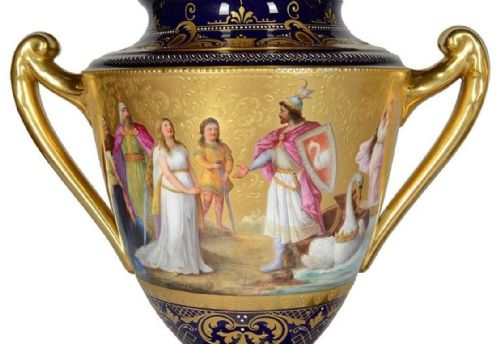 LARGE PAIR OF 19TH CENTURY VIENNA PORCELAIN URNS - ADDITIONAL PHOTO 2