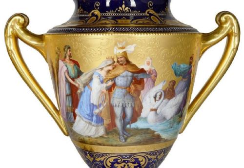 LARGE PAIR OF 19TH CENTURY VIENNA PORCELAIN URNS - ADDITIONAL PHOTO 9