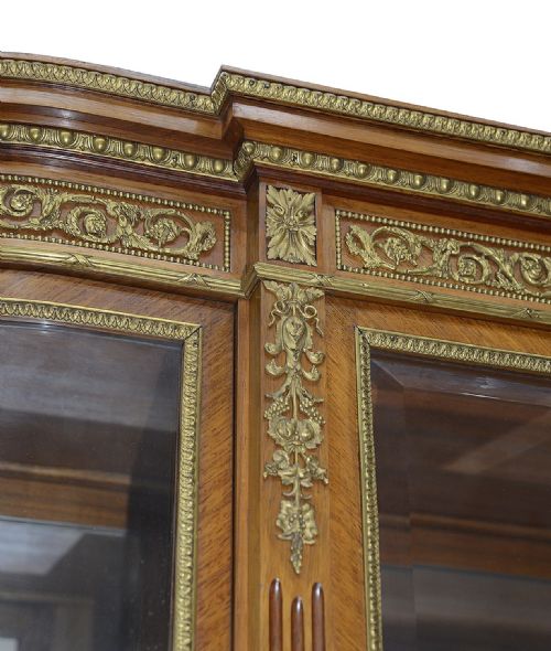 FINE FRENCH LOUIS XVI STYLE VITRINE AFTER LINKE - ADDITIONAL PHOTO 1