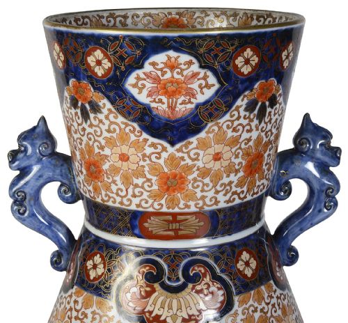 JAPANESE IMARI TWO HANDLE VASE 61CM 19TH CENTURY - ADDITIONAL PHOTO 1