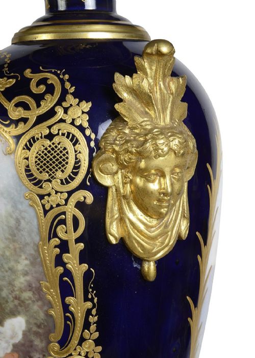 PAIR 19TH CENTURY SERVES STYLE LIDDED VASES - ADDITIONAL PHOTO 9