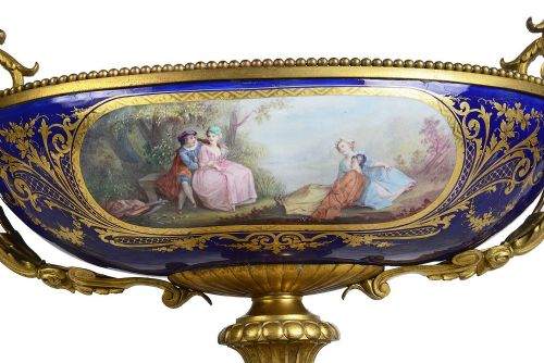 19TH CENTURY FRENCH SEVRES STYLE PORCELAIN COMPORT - ADDITIONAL PHOTO 2