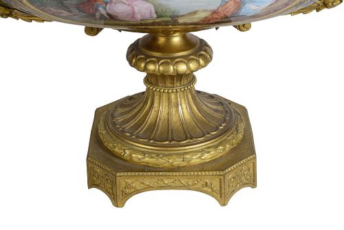 19TH CENTURY FRENCH SEVRES STYLE PORCELAIN COMPORT - ADDITIONAL PHOTO 3