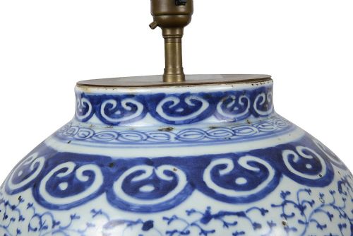CHINESE BLUE AND WHITE VASE LAMP 19TH CENTURY - ADDITIONAL PHOTO 3