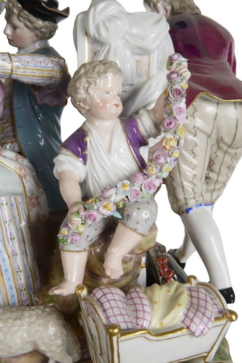 MEISSEN GROUP A COURTING COUPLE WITH CLASSICAL BUST BEHIND - ADDITIONAL PHOTO 9