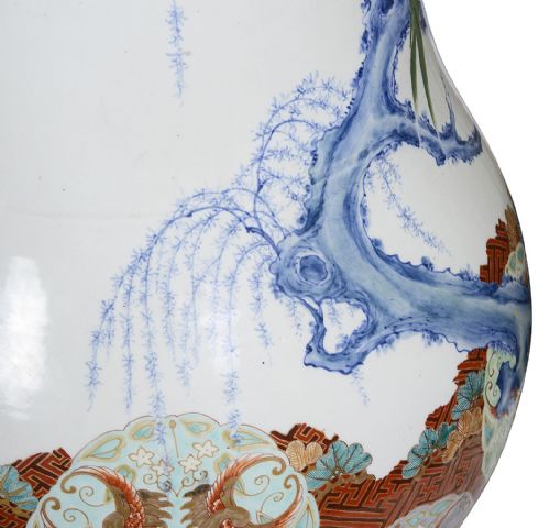 LARGE PAIR JAPANESE IMARI VASES CIRCA 1890 - ADDITIONAL PHOTO 5