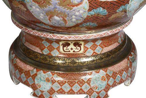 LARGE PAIR JAPANESE IMARI VASES CIRCA 1890 - ADDITIONAL PHOTO 9