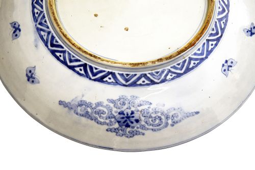 PAIR JAPANESE IMARI CHARGERS MEIJI PERIOD 215 DIAMETER - ADDITIONAL PHOTO 10