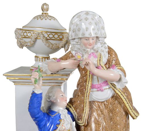 PAIR 19TH CENTURY ROMANTIC MEISSEN PORCELAIN GROUPS - ADDITIONAL PHOTO 4