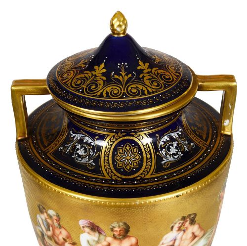 LATE 19TH CENTURY CLASSICAL VIENNA PORCELAIN URN - ADDITIONAL PHOTO 4