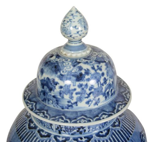 RARE PAIR C17TH CENTURY JAPANESE ARITA BLUE AND WHITE PORCELAIN LIDDED VASES - ADDITIONAL PHOTO 3