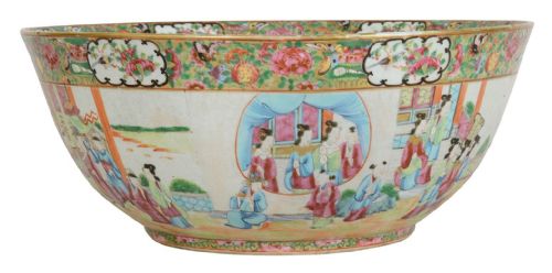 LARGE CHINESE CANTON ROSE MEDALLION BOWL 16 DIAMETER C19TH - ADDITIONAL PHOTO 1