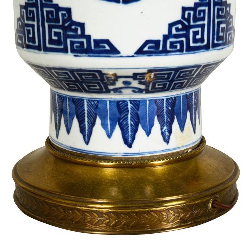 CHINESE BLUE AND WHITE PORCELAIN VASE LAMP C19TH - ADDITIONAL PHOTO 6