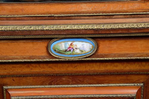 PAIR SATINWOOD PIER CABINETS CIRCA 1880 - ADDITIONAL PHOTO 5