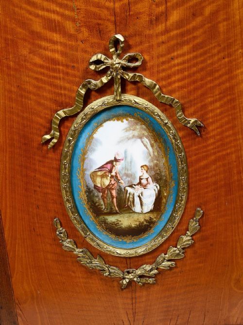 PAIR SATINWOOD PIER CABINETS CIRCA 1880 - ADDITIONAL PHOTO 6