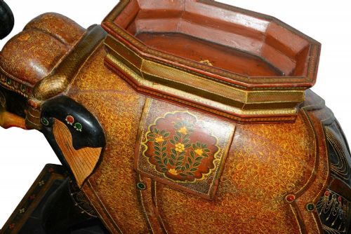 RARE PAIR OF 19TH CENTURY KASHMIRI CARVED WOOD LACQUER ELEPHANTS 99CM HIGH - ADDITIONAL PHOTO 9