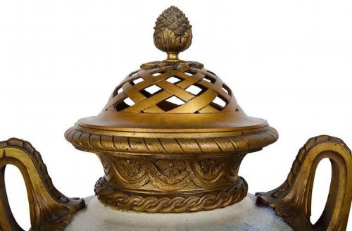 18TH CENTURY CHINESE SANG DU BOUF LIDDED VASE LAMP - ADDITIONAL PHOTO 6