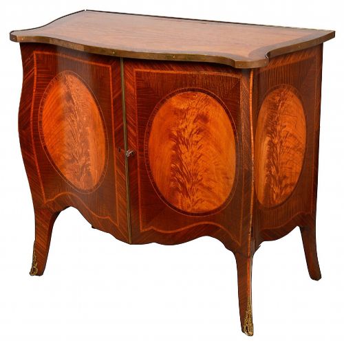 PAIR SHERATON REVIVAL SERPENTINE COMMODES CIRCA 1920 - ADDITIONAL PHOTO 6