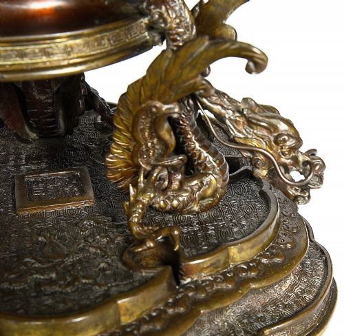 JAPANESE BRONZE LIDDED URNS MEIJI PERIOD - ADDITIONAL PHOTO 5