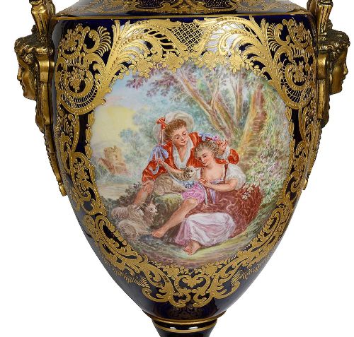 PAIR 19TH CENTURY FRENCH SEVRES STYLE PORCELAIN LAMPS - ADDITIONAL PHOTO 4