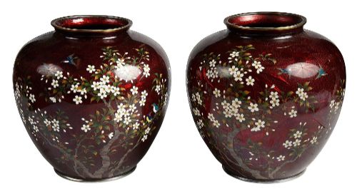 Fine Quality Pair of Japanese Cloisonné Vases, Meiji Period.
