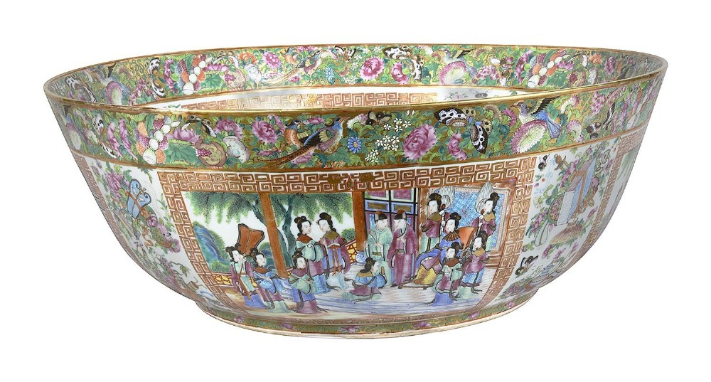 A large 19th-century Chinese Rose Medallion porcelain bowl decorated with hand-painted figural panels, botanical borders, and gilded rims.