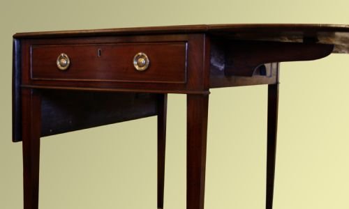 Mahogany Chippendale Pembroke Table