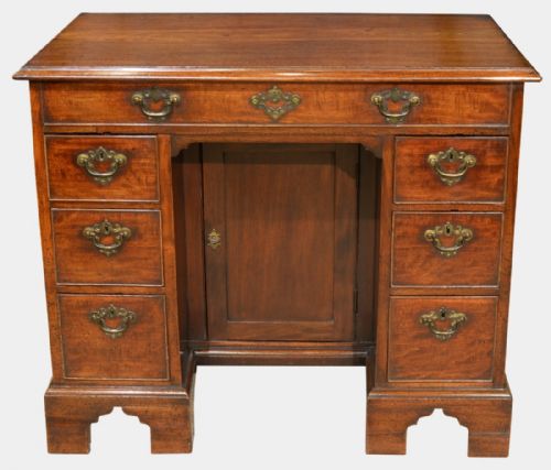 Mid 18th Century Mahogany Kneehole Desk