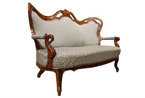 FINE CONTINENTAL WALNUT THREEPIECE SALON SUITE CIRCA 1890 - ADDITIONAL PHOTO 4
