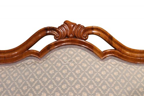 FINE CONTINENTAL WALNUT THREEPIECE SALON SUITE CIRCA 1890 - ADDITIONAL PHOTO 6