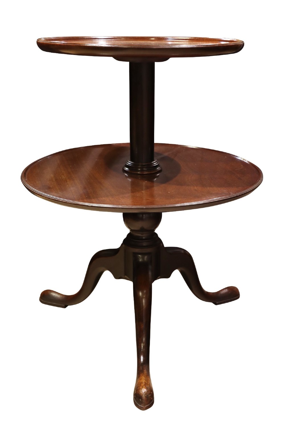 A Georgian two-tier mahogany etagere featuring circular trays supported by a turned central column and a tripod base with cabriole legs.
