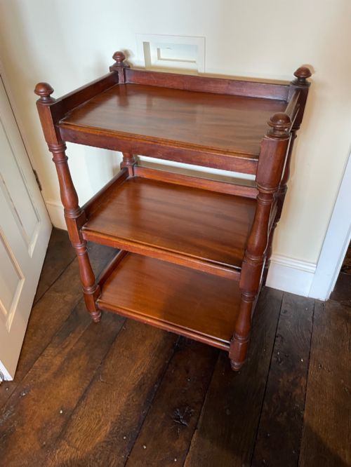 Dumb Waiter