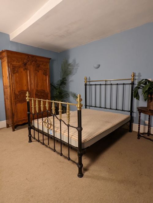 fig 1. King Size (5ft) Victorian Brass and Iron Bed.