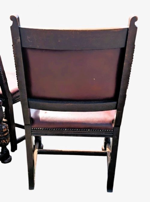 A SET OF EIGHT OAK DINING CHAIRS - ADDITIONAL PHOTO 5