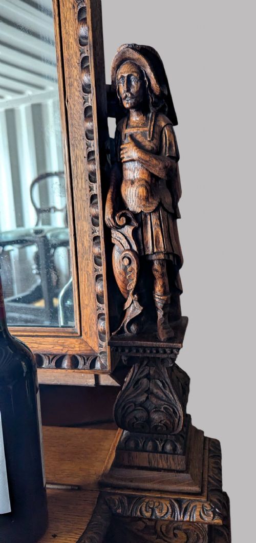 AN IMPRESSIVE CARVED OAK DRESSING MIRROR - ADDITIONAL PHOTO 3