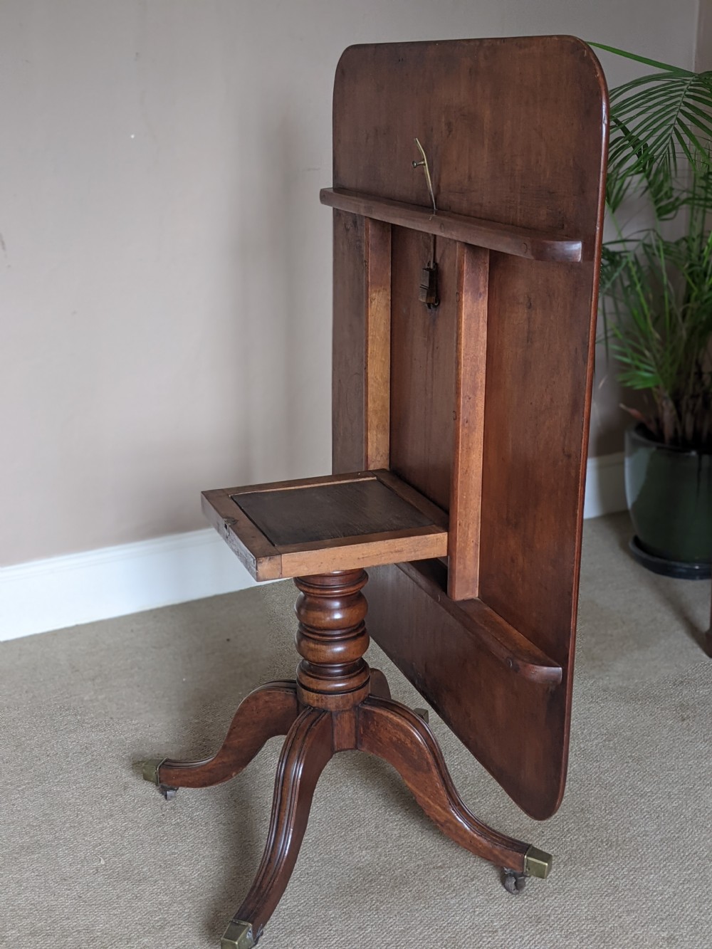 Early Victorian Mahogany Tilt Top Breakfast Table View VII