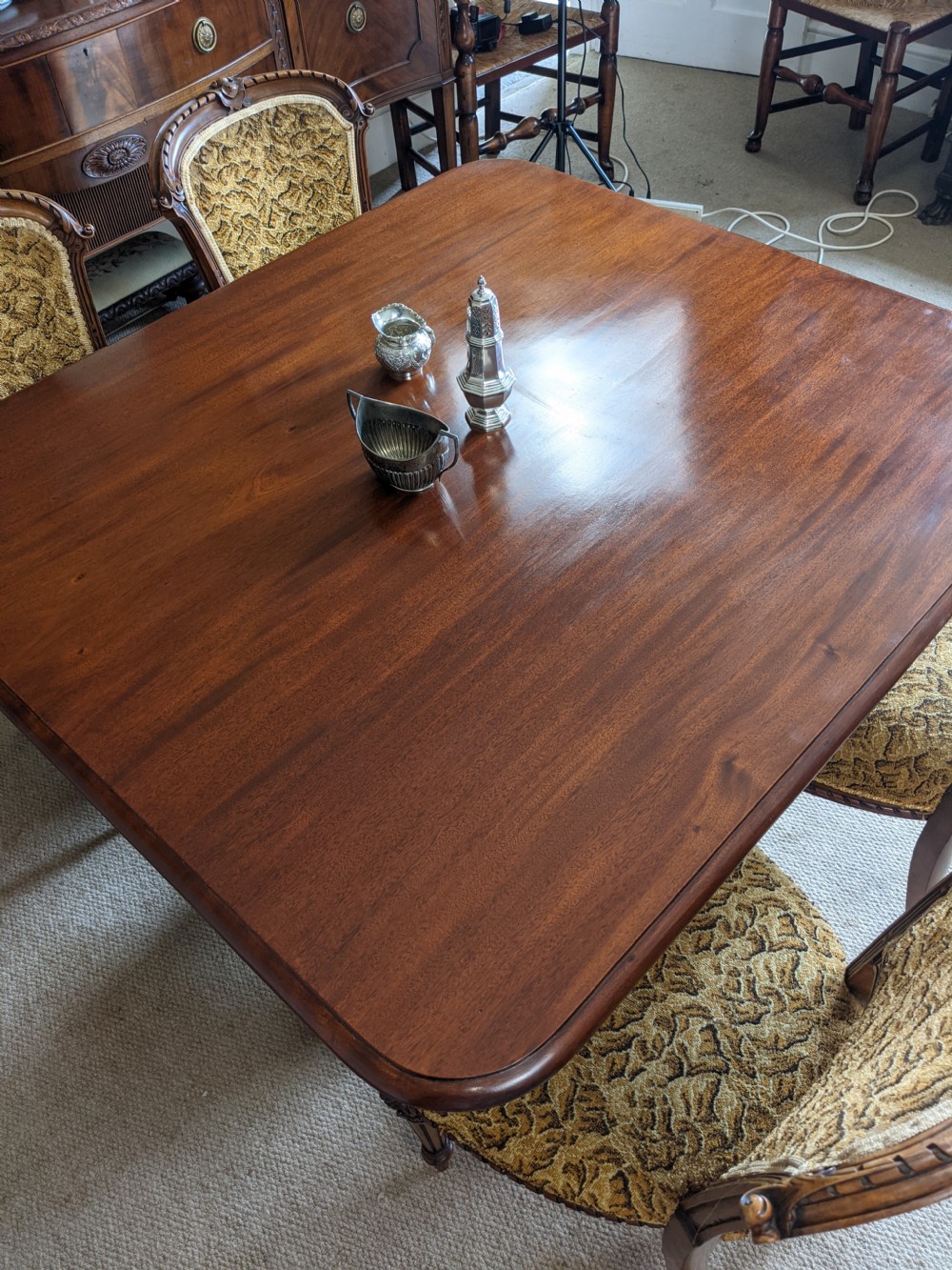 Early Victorian Mahogany Tilt Top Breakfast Table View XI