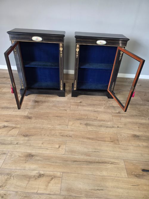 MATCHING TRUE PAIR OF VICTORIAN EBONISED PIER CABINETS - ADDITIONAL PHOTO 10