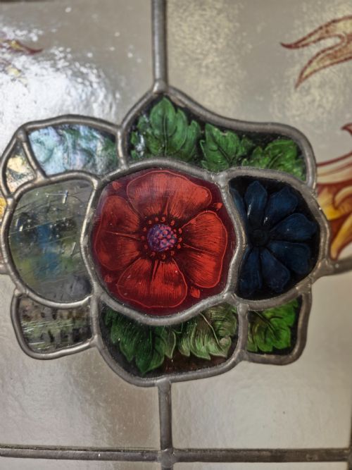 1900 ANTIQUE LEADED GLASS WINDOW WITH HAND PAINTED FLOWERS SWAGS AND BULLSEYES - ADDITIONAL PHOTO 4