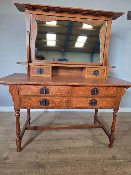 EARLY HEALS OF LONDON ANTIQUE OAK NEWLYN DRESSING TABLE - ADDITIONAL PHOTO 5