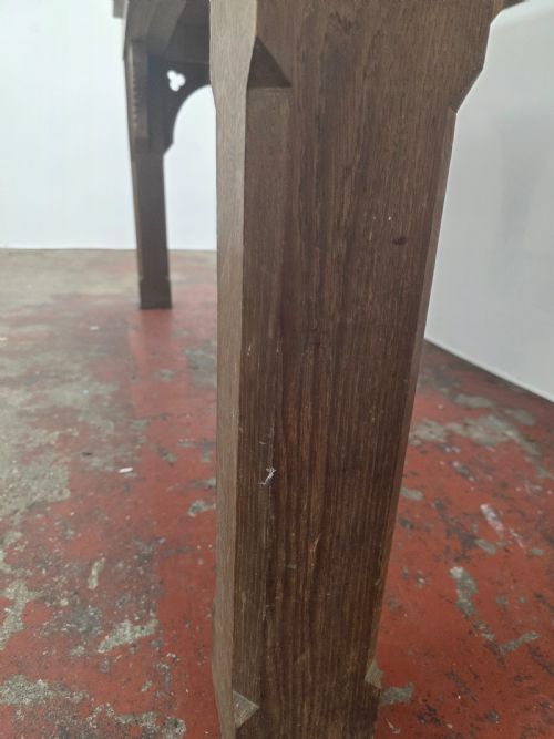 ANTIQUE 1900S OAK GOTHIC CONSOLE TABLE - ADDITIONAL PHOTO 14