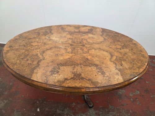 VICTORIAN BURR WALNUT TOPPED COFFEE TABLE IN A MODERN CAST IRON TRIPOD BASE - ADDITIONAL PHOTO 8