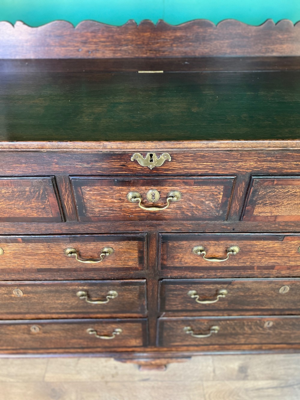 A good honest traditional oak Lancashire mule chest View V